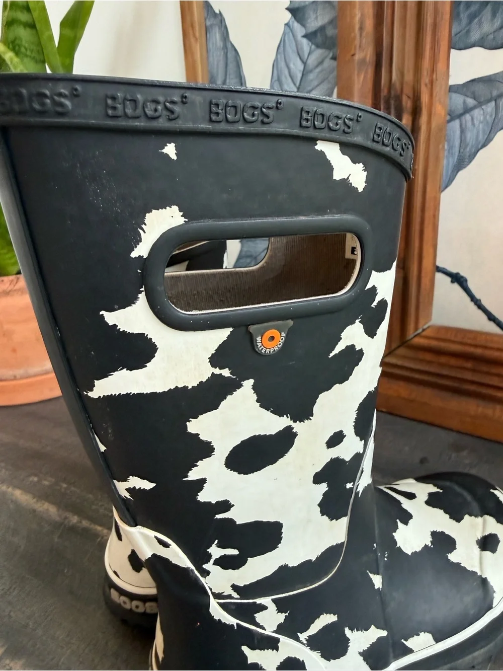 Bogs Cow Print Rain Boots  Kids Size 1 Black White Waterproof Rubber Boots
